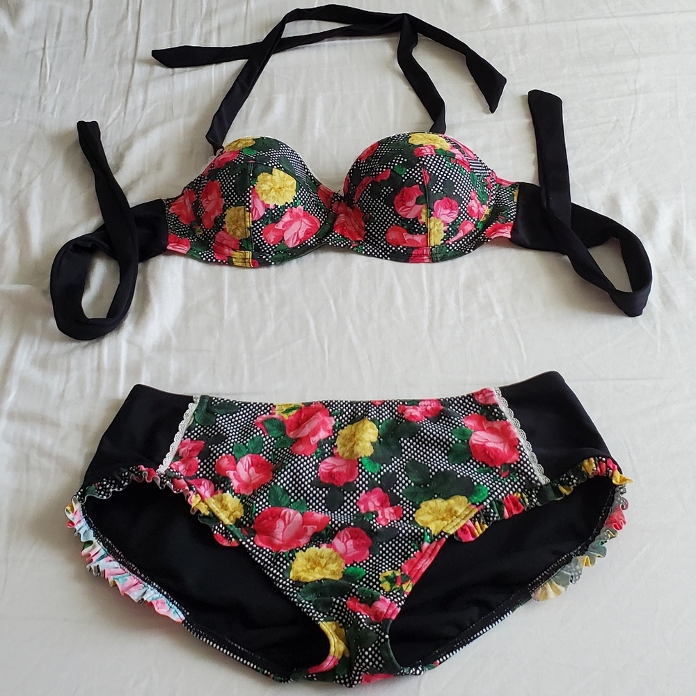 Rockabilly retro floral polka dot bikini